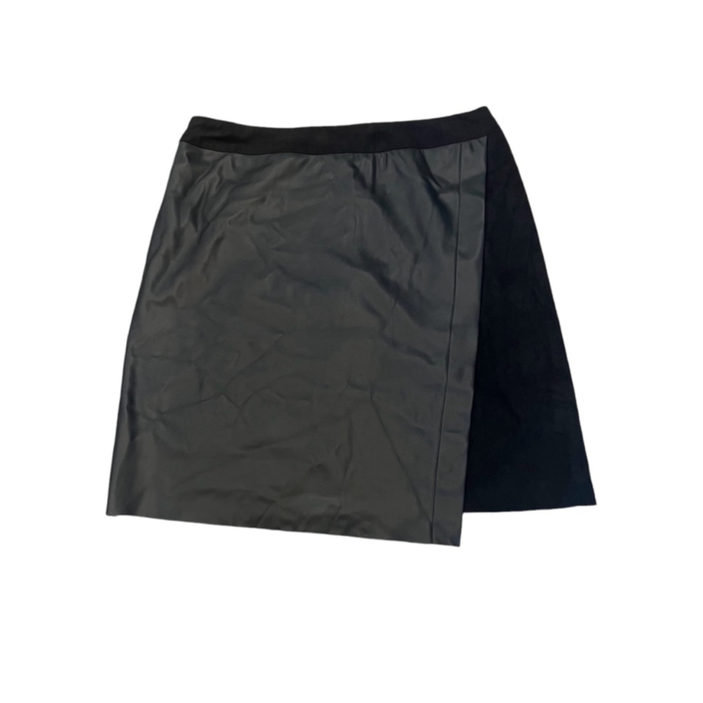 NWOT CLEO Black Faux Leather Asymmetrical High Waist Mini Skirt M